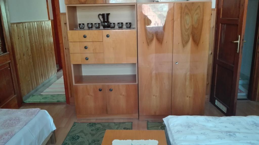 Hajdúszoboszló Plajbi Apartment מראה חיצוני תמונה