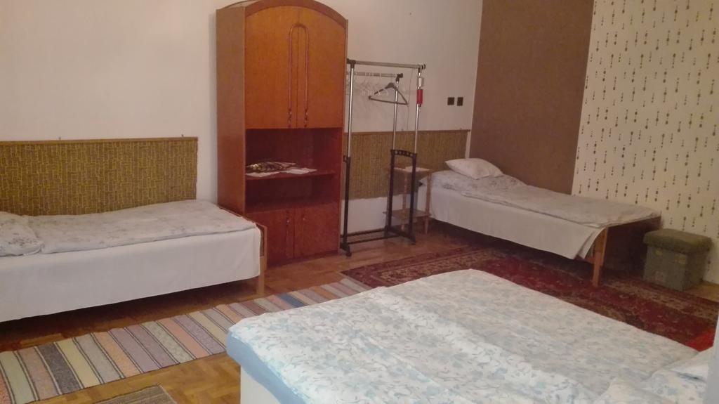 Hajdúszoboszló Plajbi Apartment מראה חיצוני תמונה