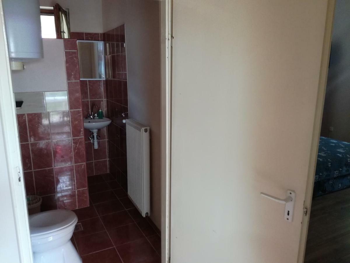 Hajdúszoboszló Plajbi Apartment מראה חיצוני תמונה